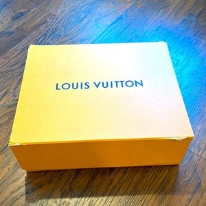 Louis Vuitton box